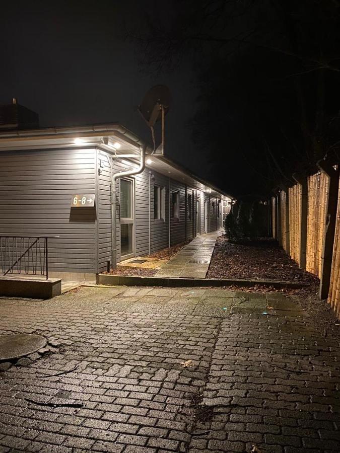 Ado Pension Wedel Exteriér fotografie