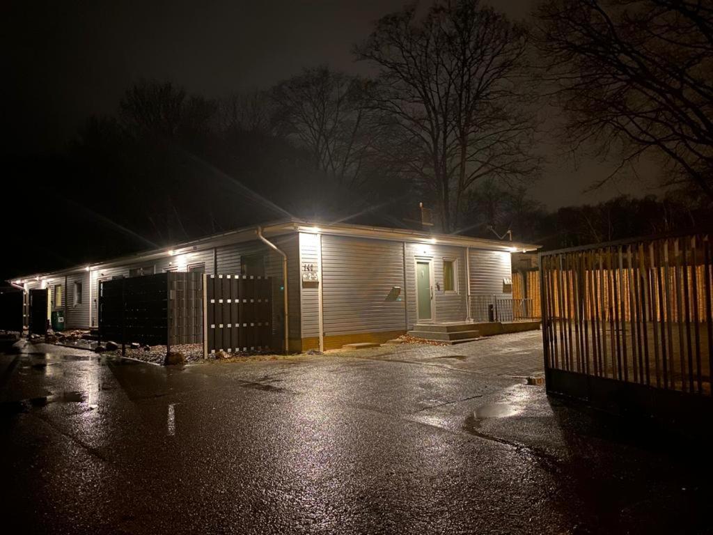 Ado Pension Wedel Exteriér fotografie