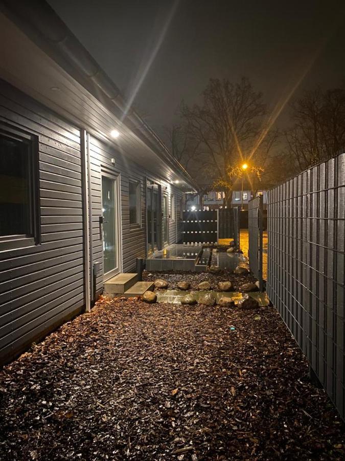 Ado Pension Wedel Exteriér fotografie
